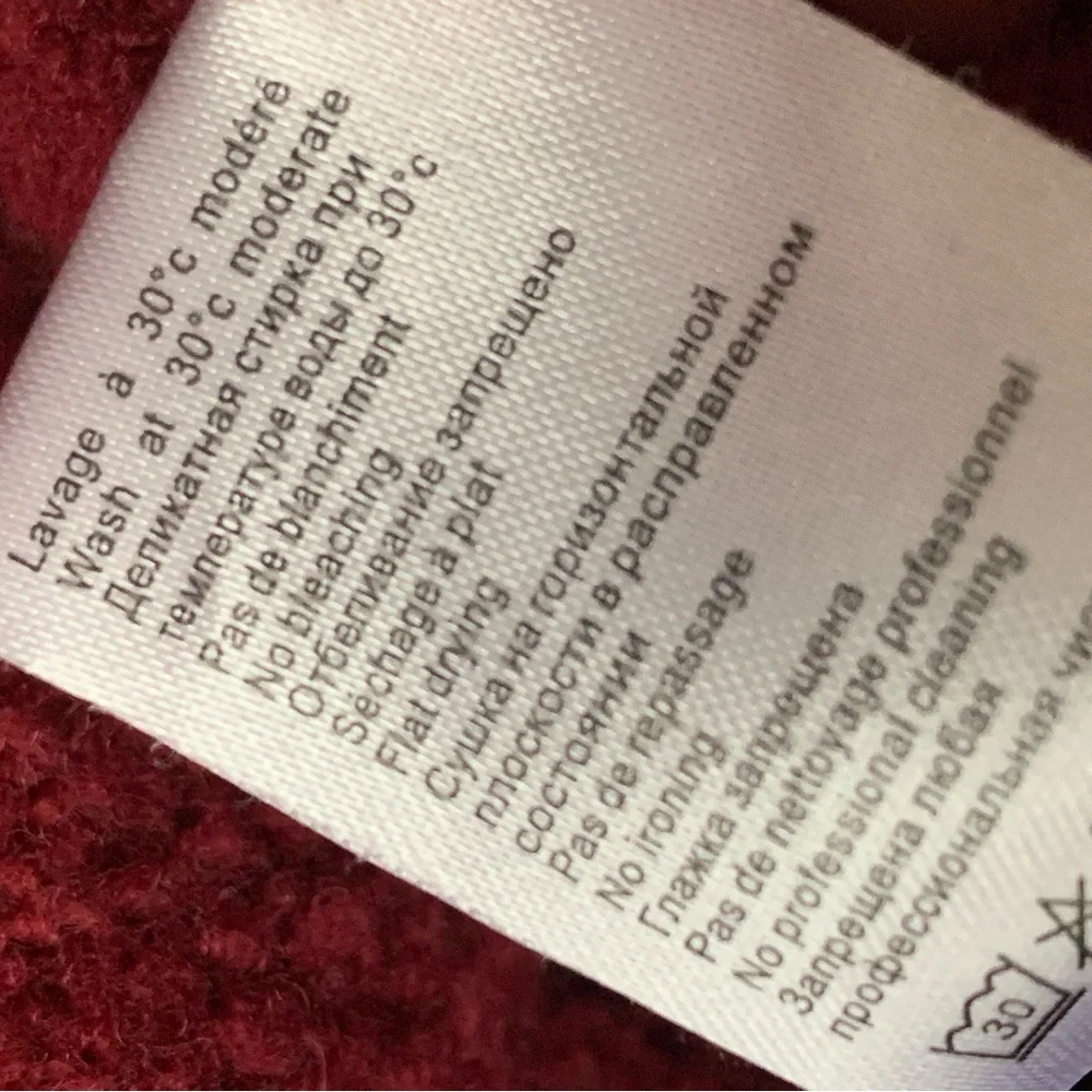 Lili Sidonio by Molly Bracken Burgundy Puff Sleeve Sweater - Picture 9 of 9